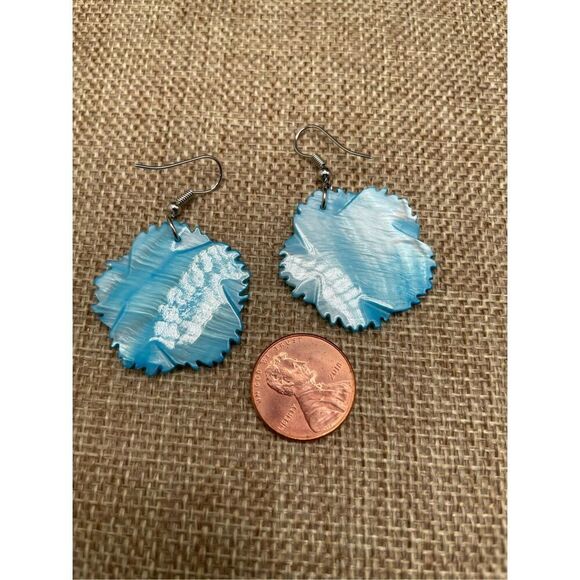 Bundle of Earrings Four Pair of Blue Colored Assorted Styles - Picture 8 of 12